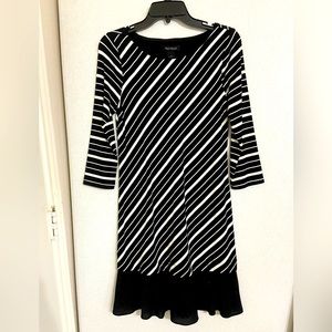White House Black Market SZ S Striped Dress